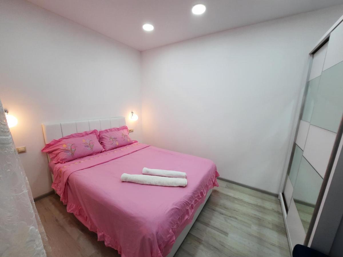 Apartment Desi With Sea View On The Beach In Batumi Luaran gambar