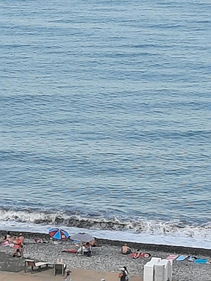 Apartment Desi With Sea View On The Beach In Batumi Luaran gambar