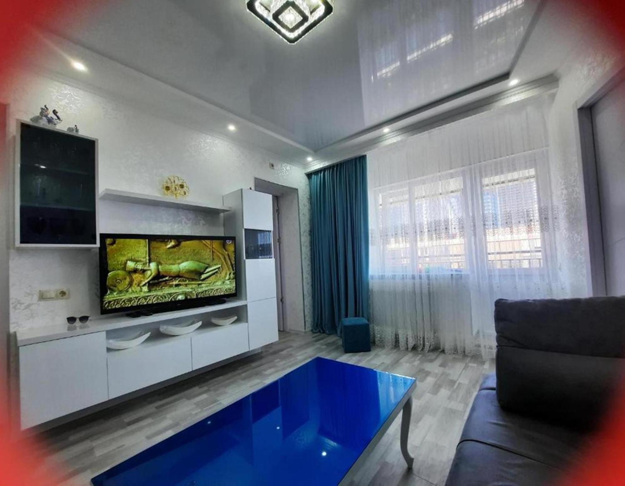 Apartment Desi With Sea View On The Beach In Batumi Luaran gambar